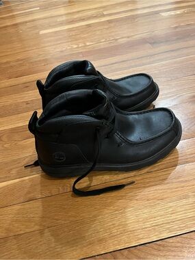 Timberland Men’s Black Leather Moc-Toe Chukka Boots